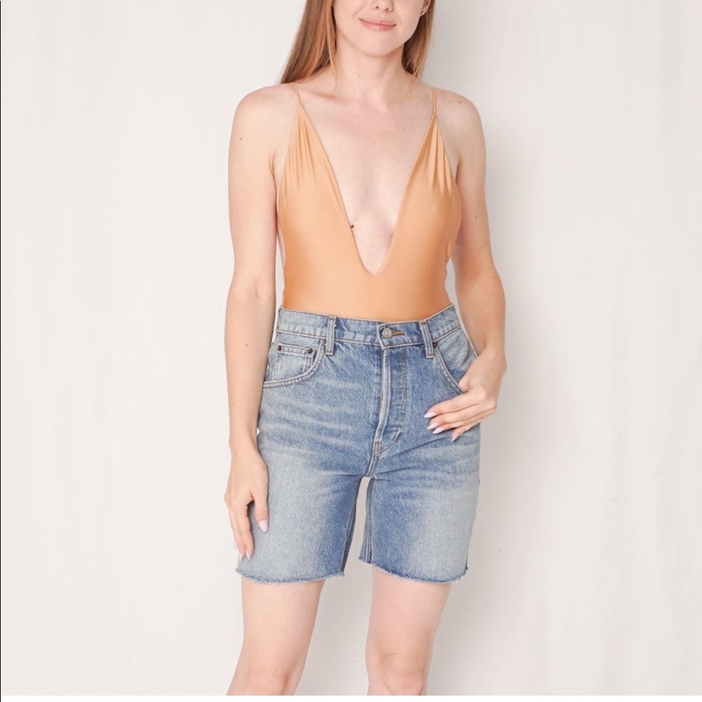 Reformation Allie Cutoff Jean Shorts In Shasta